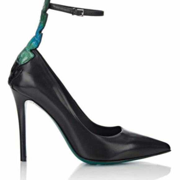 Fendi Shoes - Fendi Women's Black Leather & Crocodile Ava Pump Fendi Shoes - Fendi Women's Black Leather & Crocodile Ava Pump